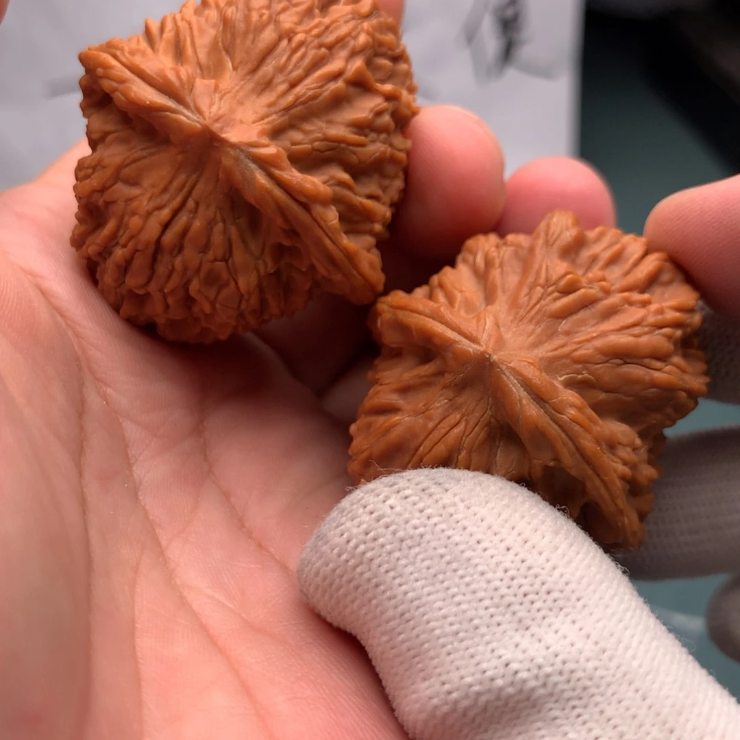 文玩核桃把件坚**石玉珍102