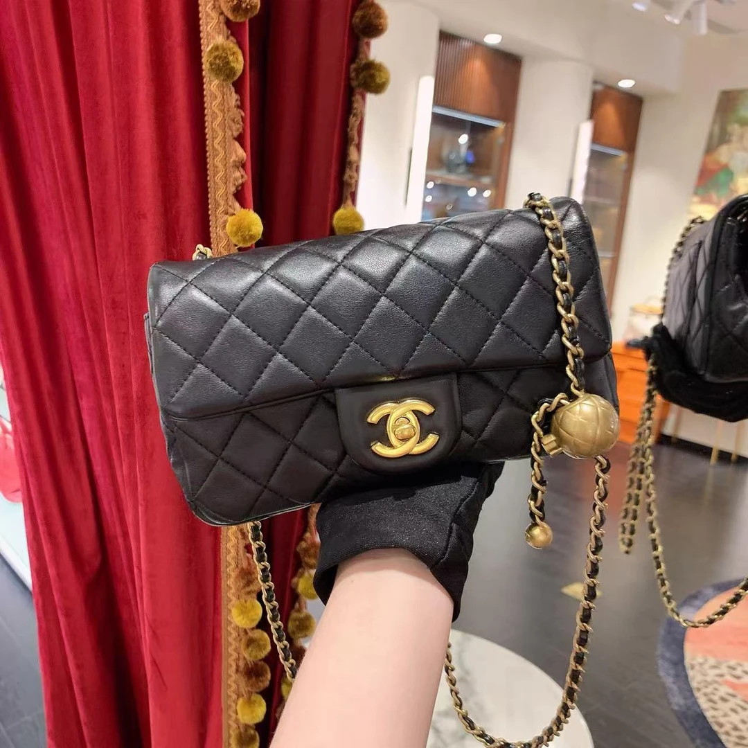 99新 Chanel/香奈儿 香奈儿金球大mini黑金羊皮芯片款/49118821