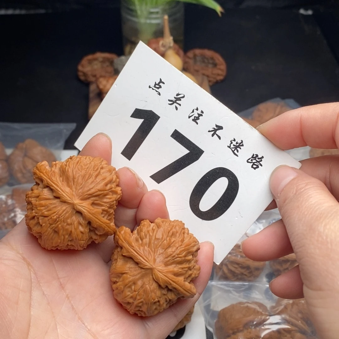 把件文玩核桃43白狮子