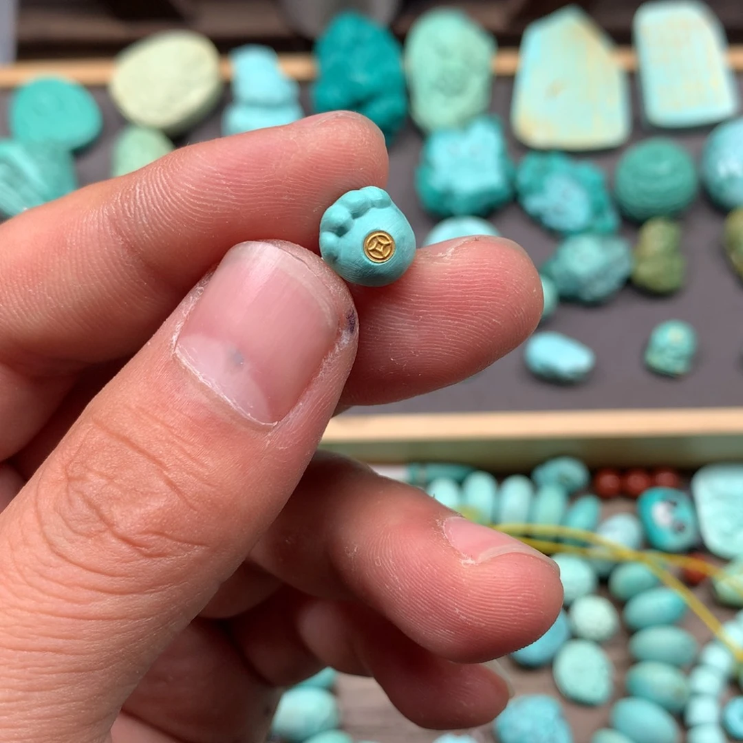 绿松石雕刻未镶嵌