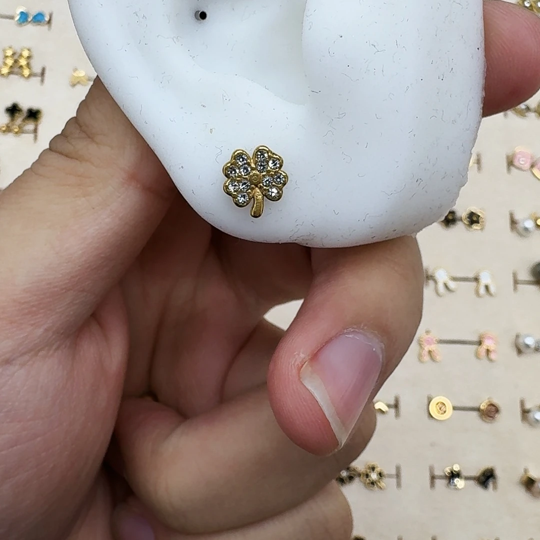 锆石铜合金合金一对金色四叶草