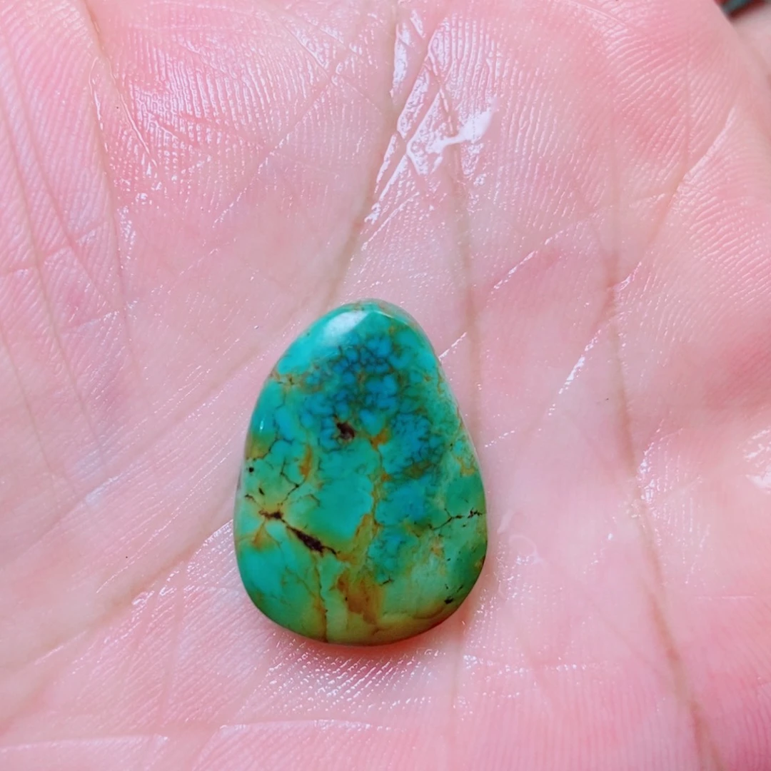 绿松石未镶嵌挂件