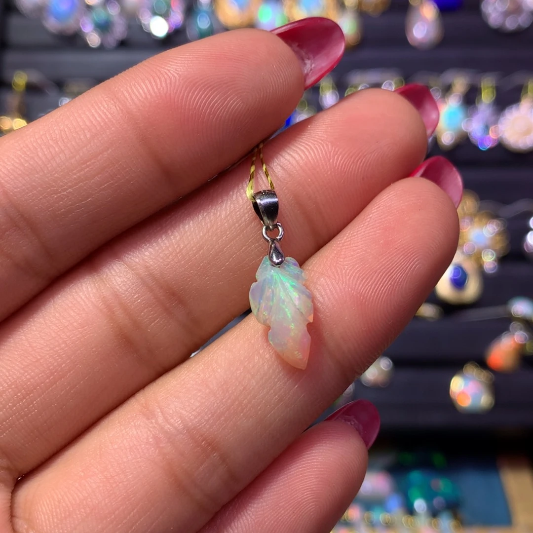 欧泊银S925镶嵌吊坠款