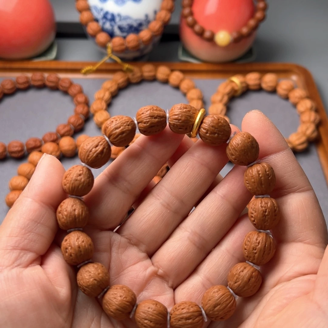 文玩核桃吊坠野生小he tao