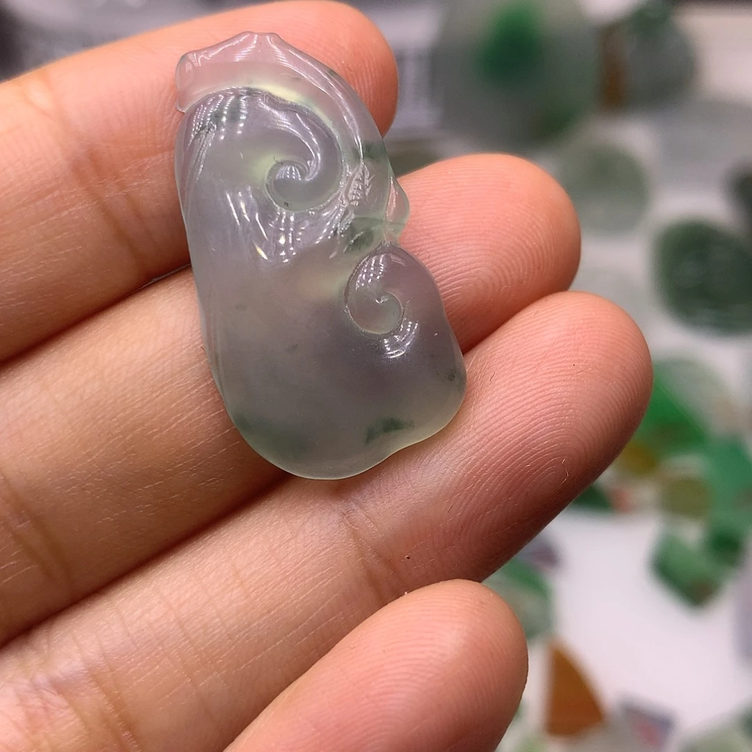 珊***佳定制翡翠未镶嵌天然翡翠定制