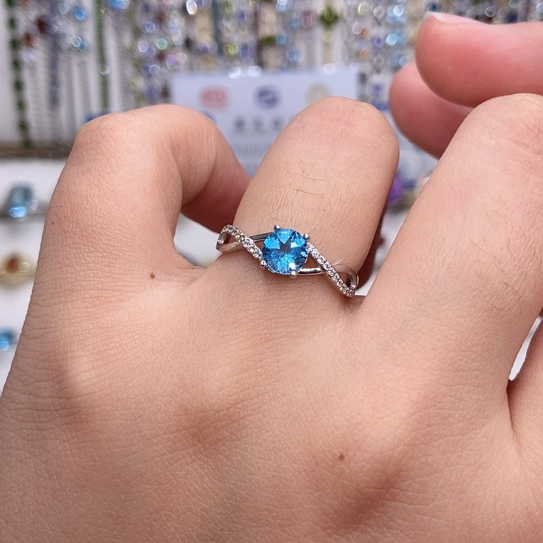 银S925镶嵌托帕石戒指