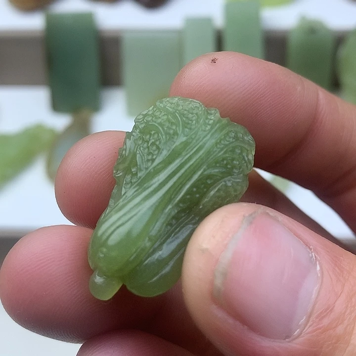 和田玉（糖玉）未镶嵌颈饰