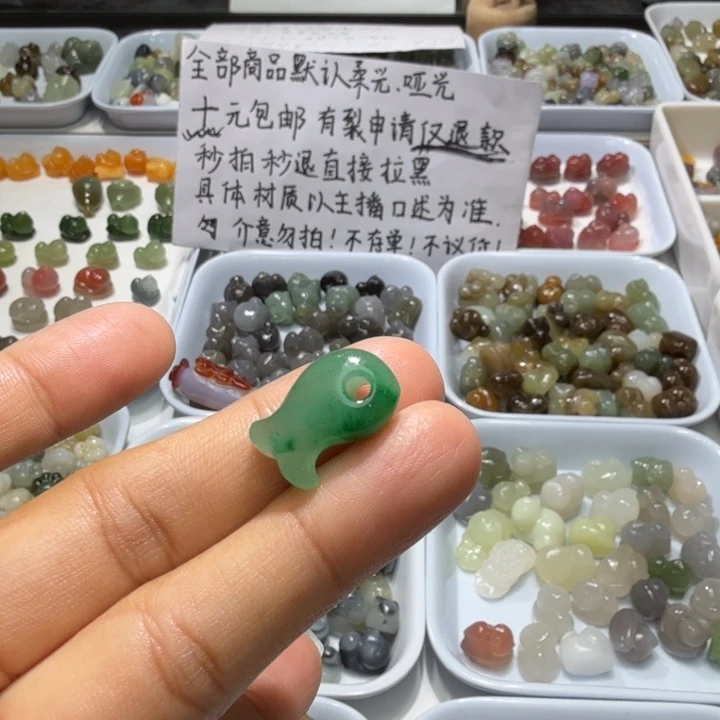 和田玉未镶嵌珠宝奇石