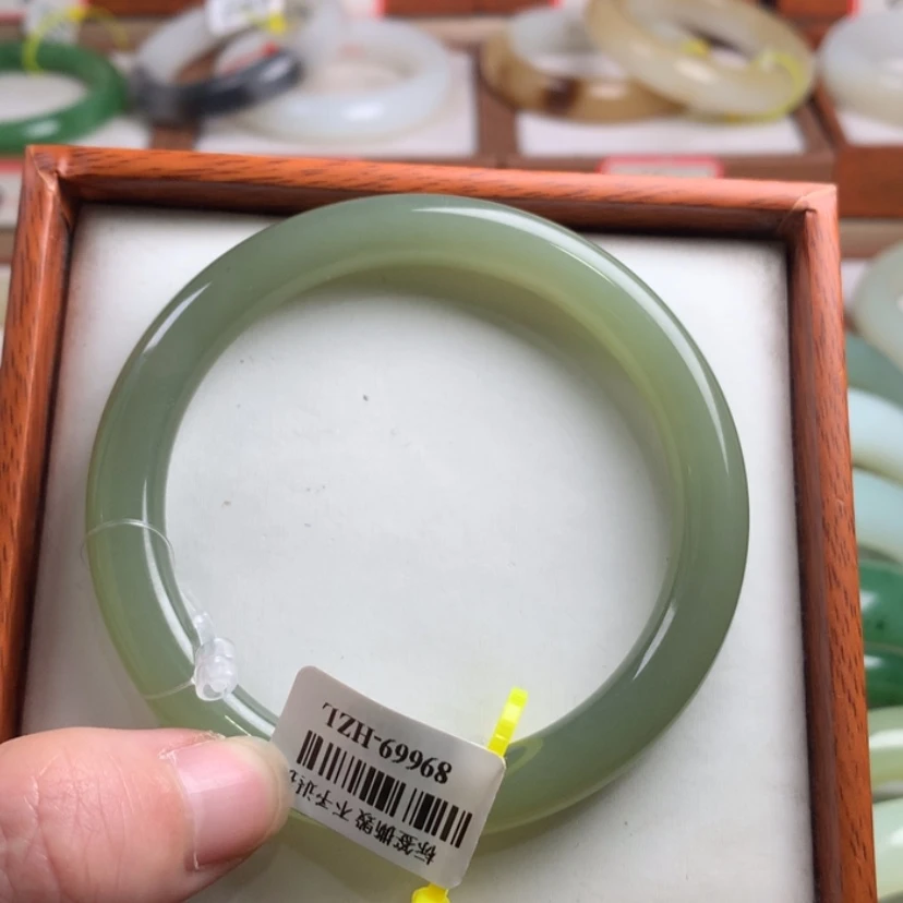 【闪购商品】和田玉手镯未镶嵌59.9