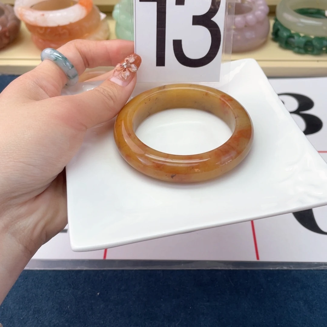 石英质玉未镶嵌手镯