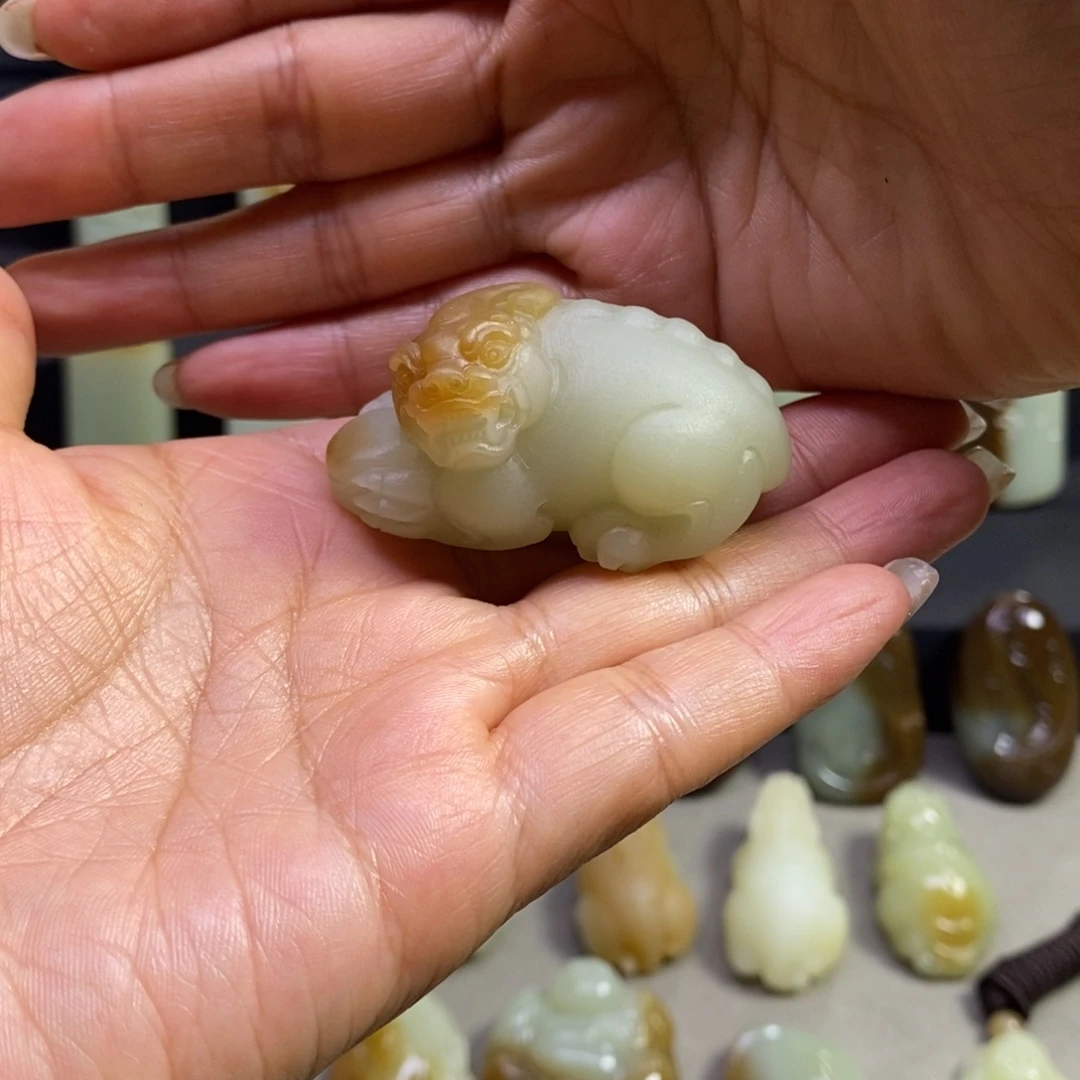 暖***^和田玉（糖玉）未镶嵌颈饰定制款