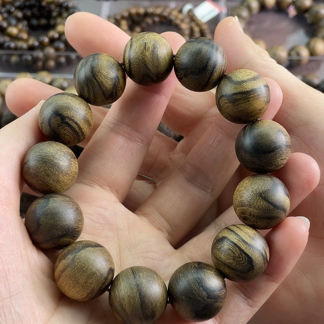 飞***鹰沉香手串达拉干虎斑留疤