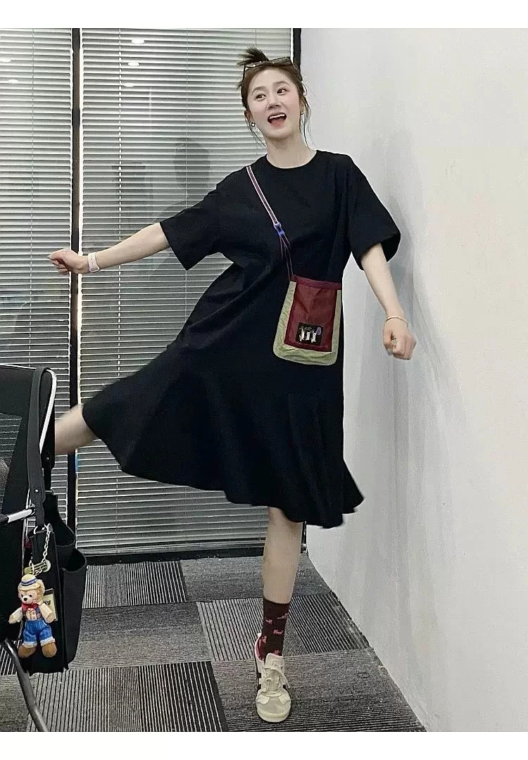 【颂薇】2025夏季新款.系纯棉创意包包口袋针织连衣裙2771