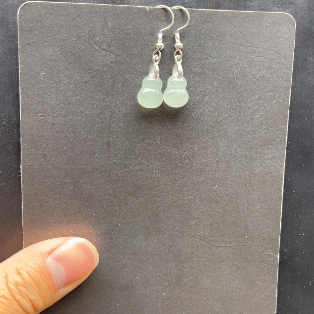 石英质玉（非洲翠）银S925镶嵌耳环