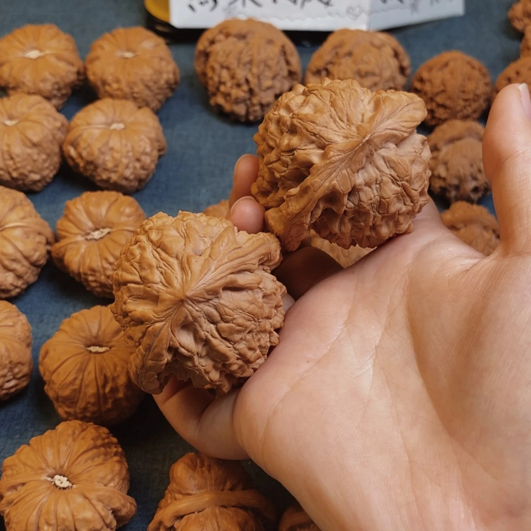 文玩核桃把件54尺龙鼎