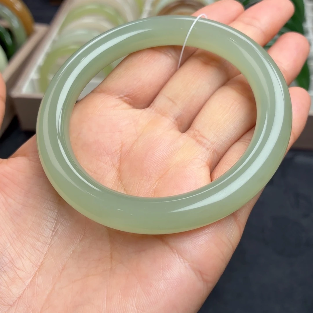 和田玉未镶嵌手镯高冰绿晴57圈