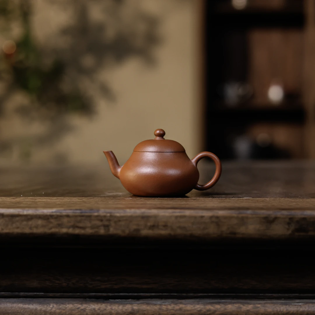 【小田甄陶】朱泥若思梨式壶120ml（香玉0003）