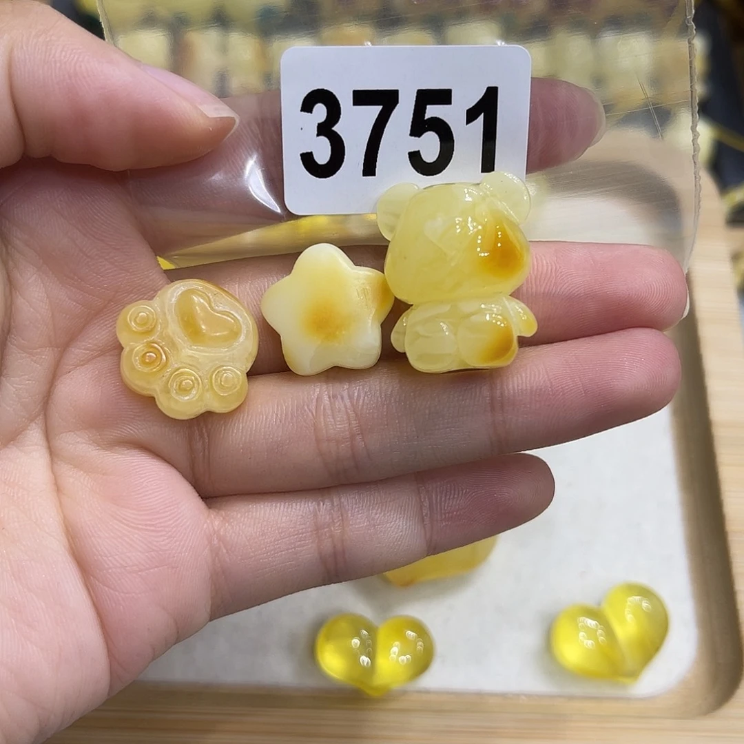 C***D琥珀未镶嵌珠宝奇石