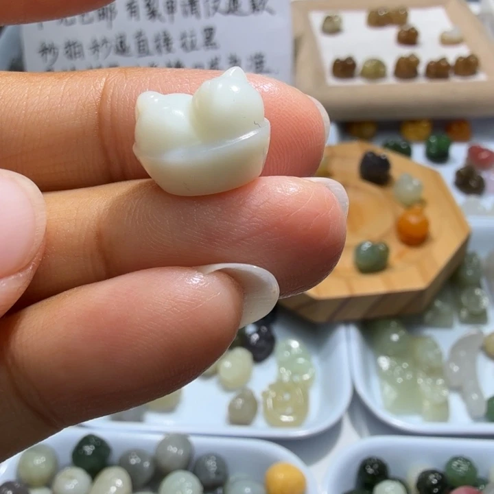 未镶嵌和田玉珠宝半成品