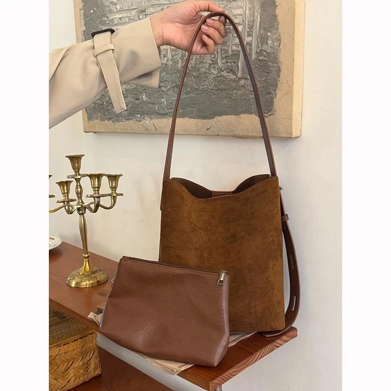 复古磨砂麂皮绒腋下水桶包女大容量豹纹单肩斜挎包小众通勤子母包