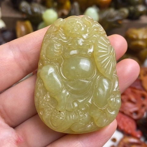 蛇纹石玉未镶嵌颈饰84