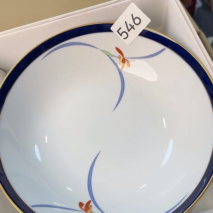 瓷片很好看的钵子