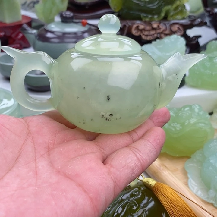 岫玉四大名玉手把件未镶嵌