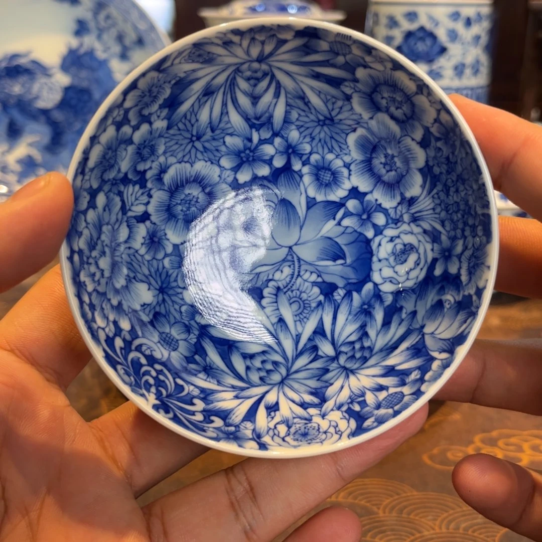 青花万花普洱杯一只