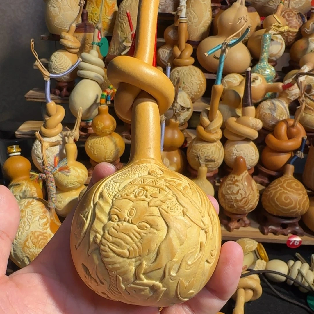 有机玻璃通天象神单扣雕刻