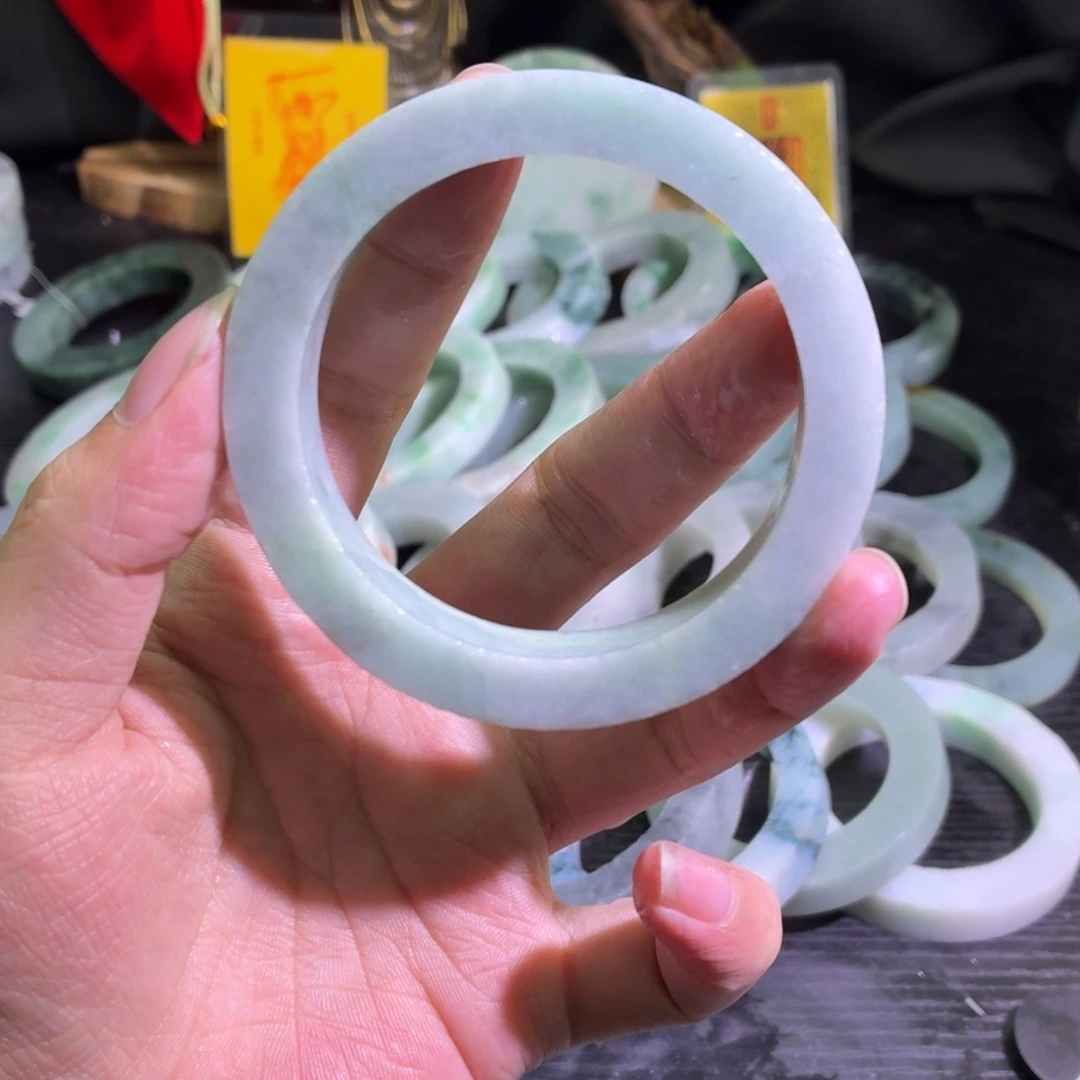 定制翡翠未镶嵌天然翡翠A货毛胚手镯定制