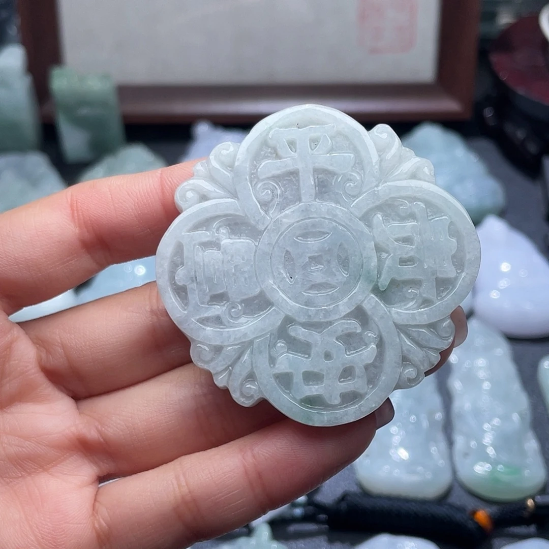翡翠未镶嵌颈饰翡翠