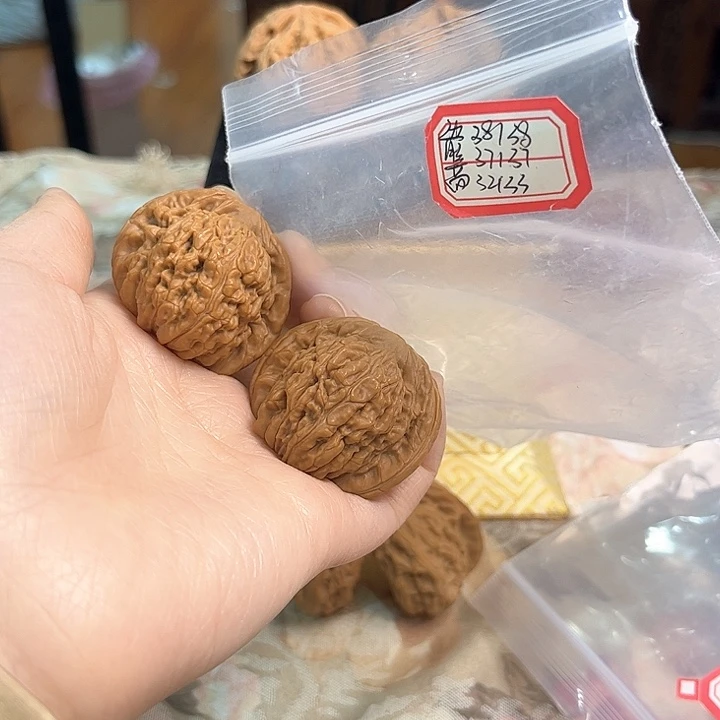 文玩核桃把件一代楼