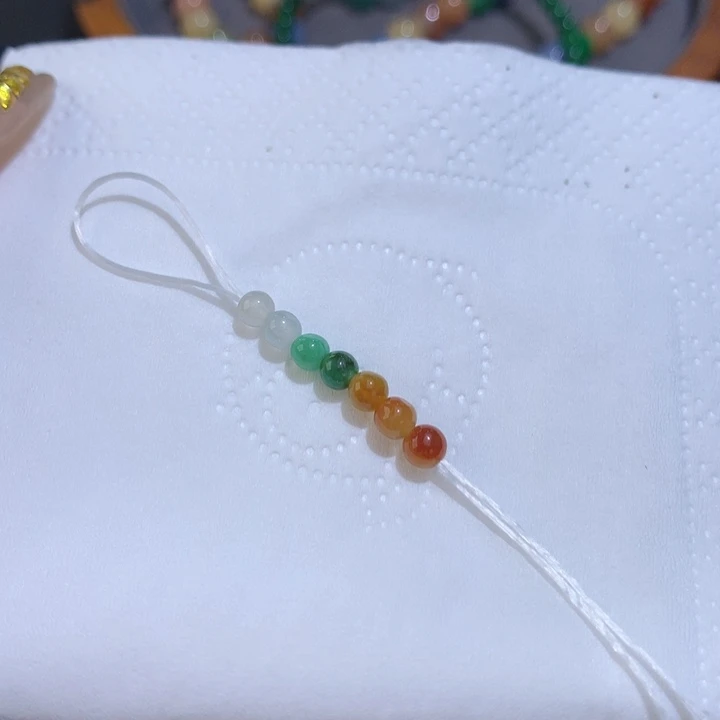 翡翠散珠七彩半串