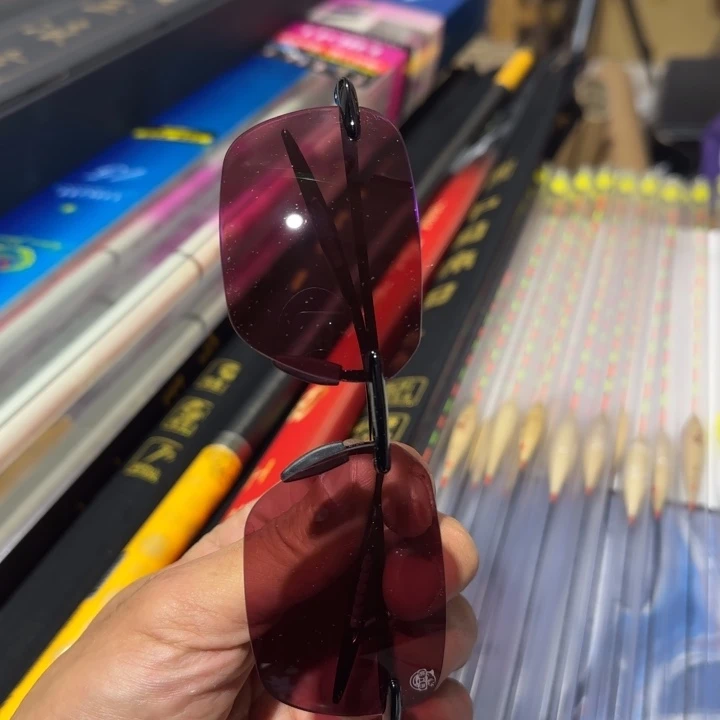 增晰眼镜方镜嘎嘎好