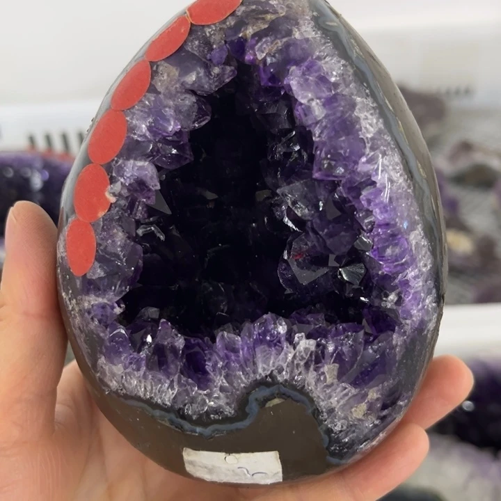 水晶珠宝半成品未镶嵌紫晶蛋