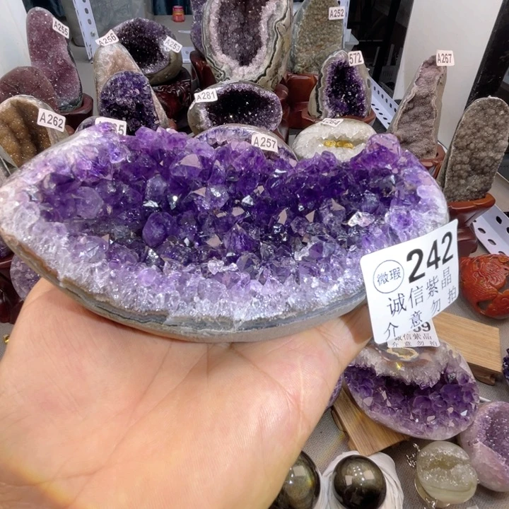 未镶嵌大型摆件（非配饰）水晶
