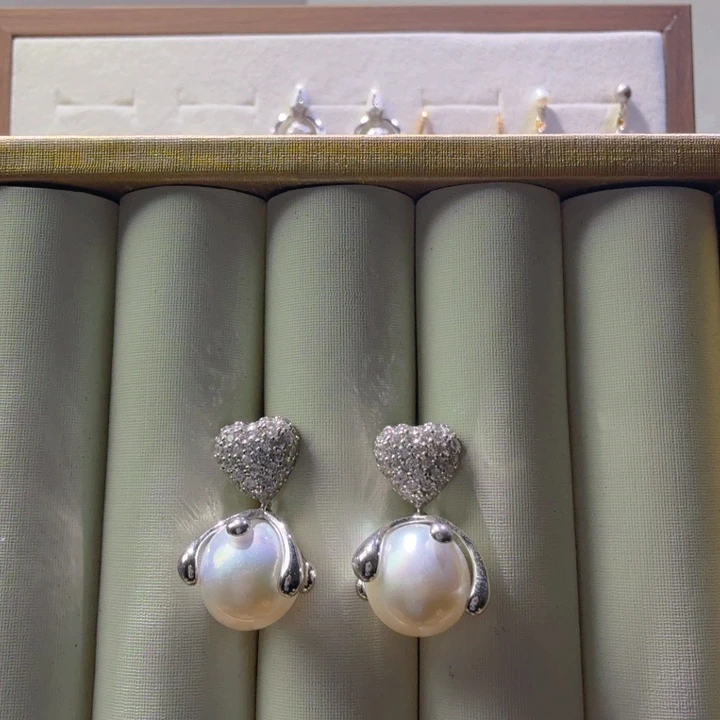 银S925镶嵌海水珍珠耳饰爱心爪爪款澳白珍珠耳钉
