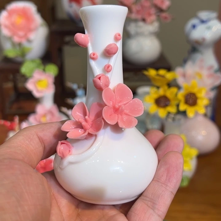 手工精致陶瓷摆件