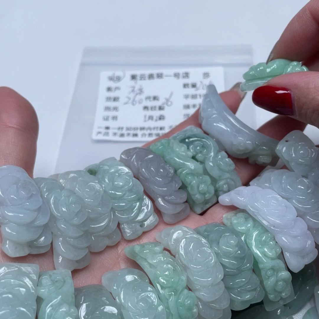 翡翠颈饰未镶嵌福**照天然翡翠