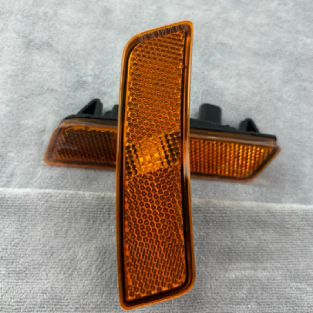 汽车改装通用XT456CT456XTSATSL保险杠侧灯美规灯杠灯边灯小黄灯