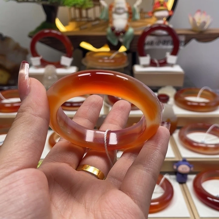 玛瑙/玉髓未镶嵌手镯