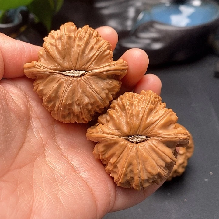 把件文玩核桃球白44尺