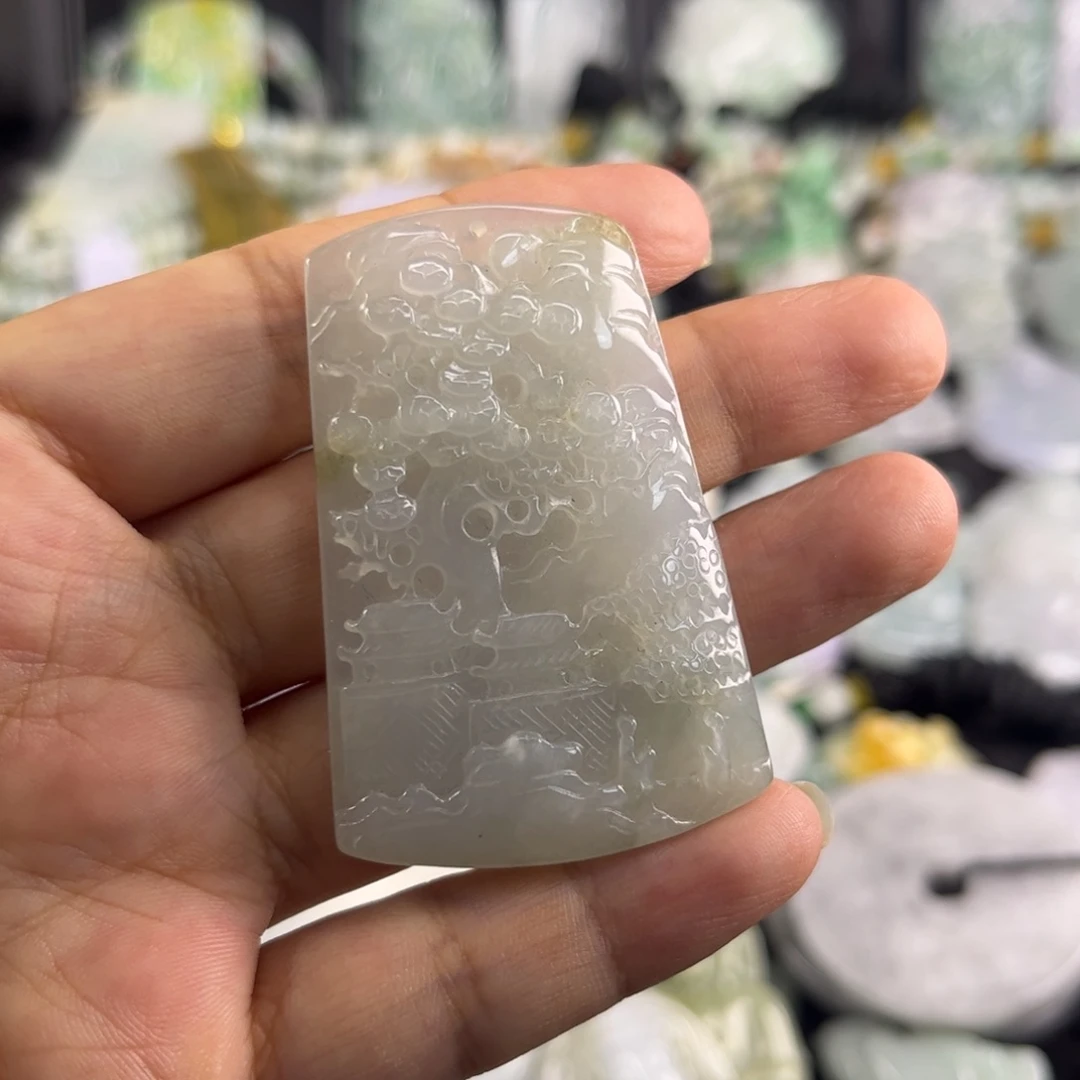 吊坠(不含链)未镶嵌翡翠