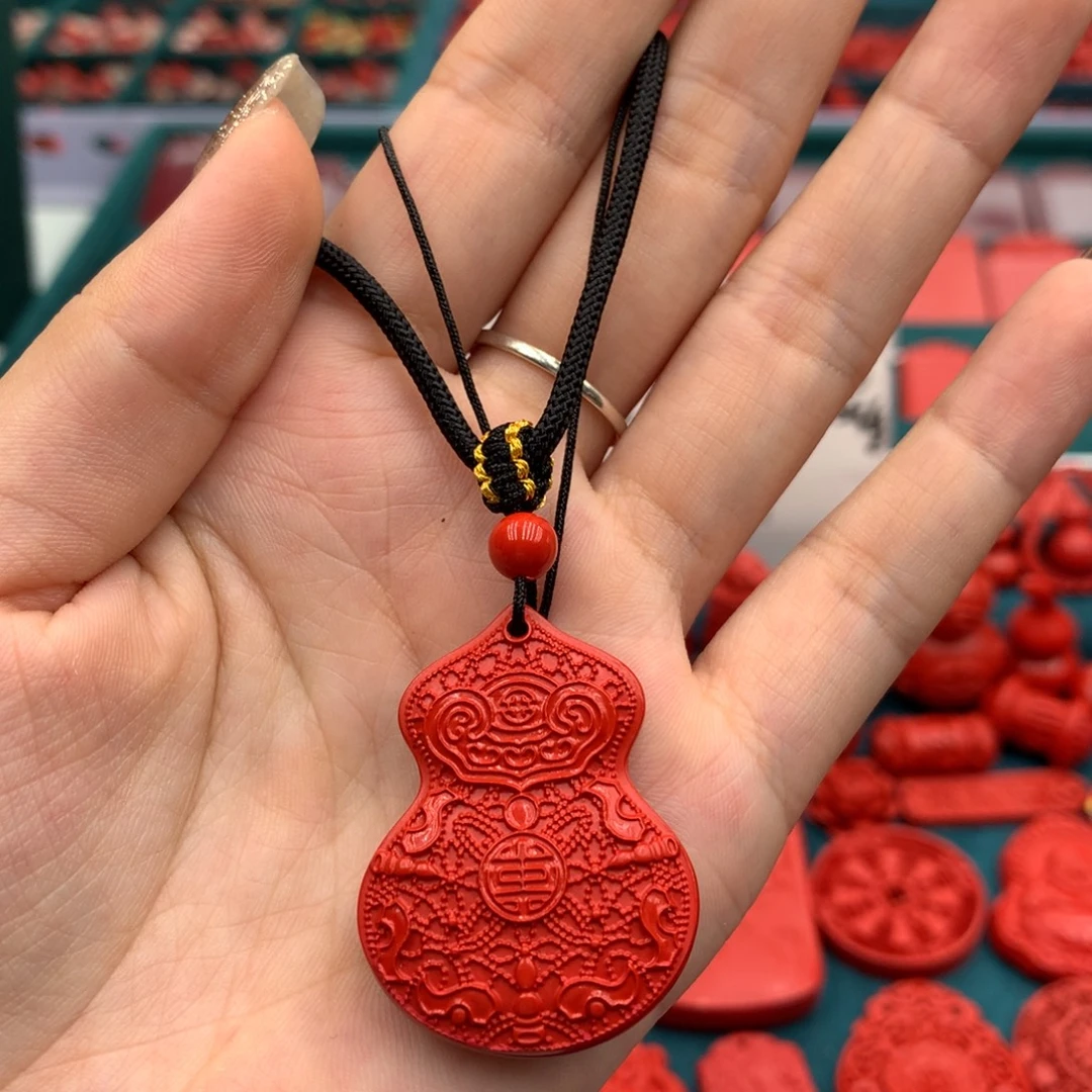 天然辰砂红砂葫芦吊坠