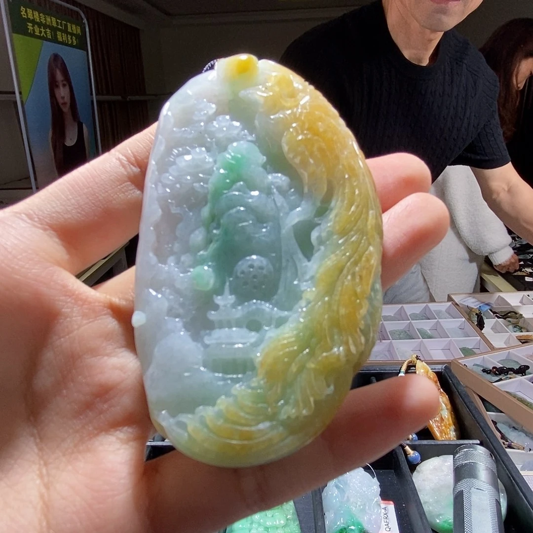 翡翠未镶嵌颈饰翡翠