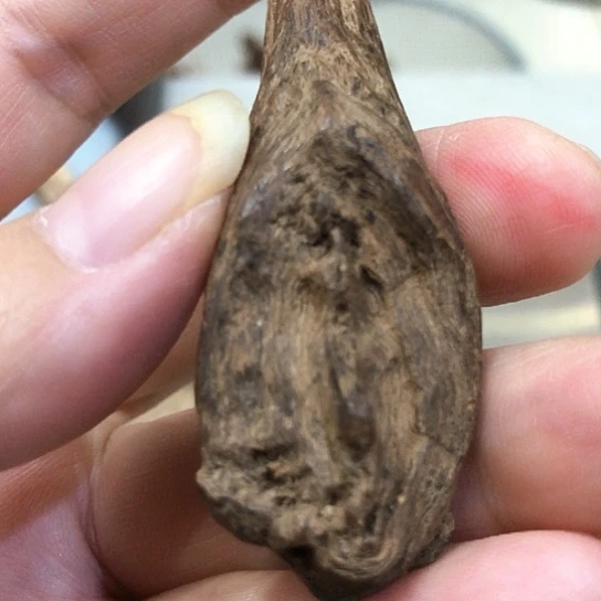 沉香吊坠沉香吊坠