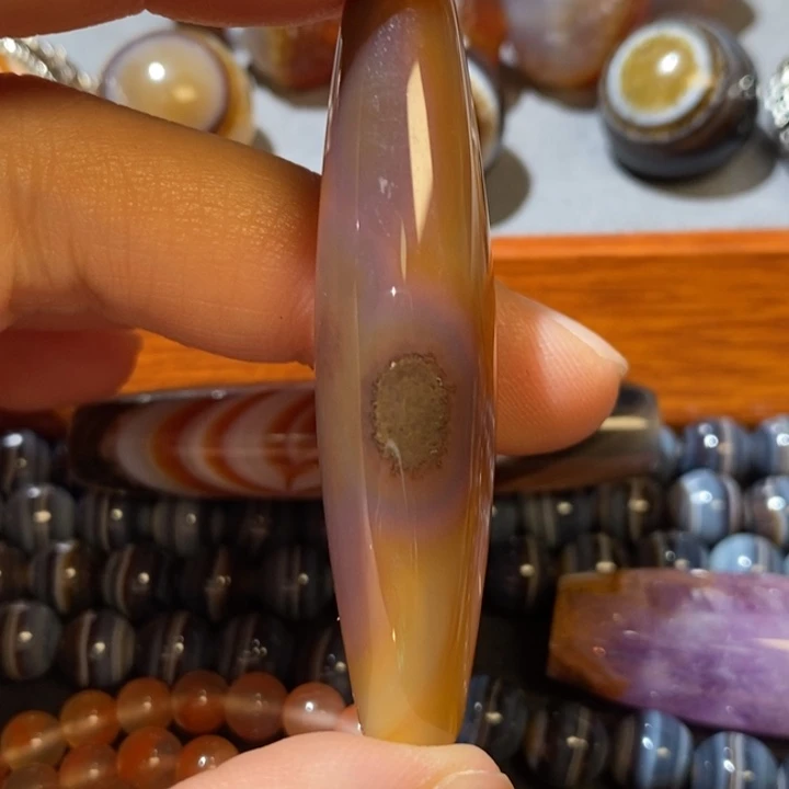 未镶嵌颈饰玛瑙/玉髓