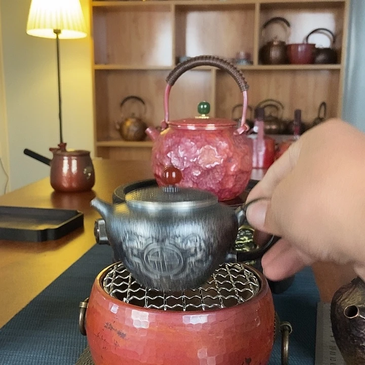 姜***武纯手工制作一铜壶制作
