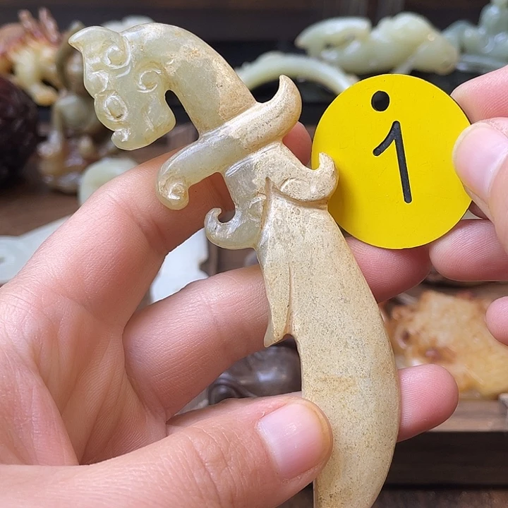 和田玉（糖玉）未镶嵌颈饰