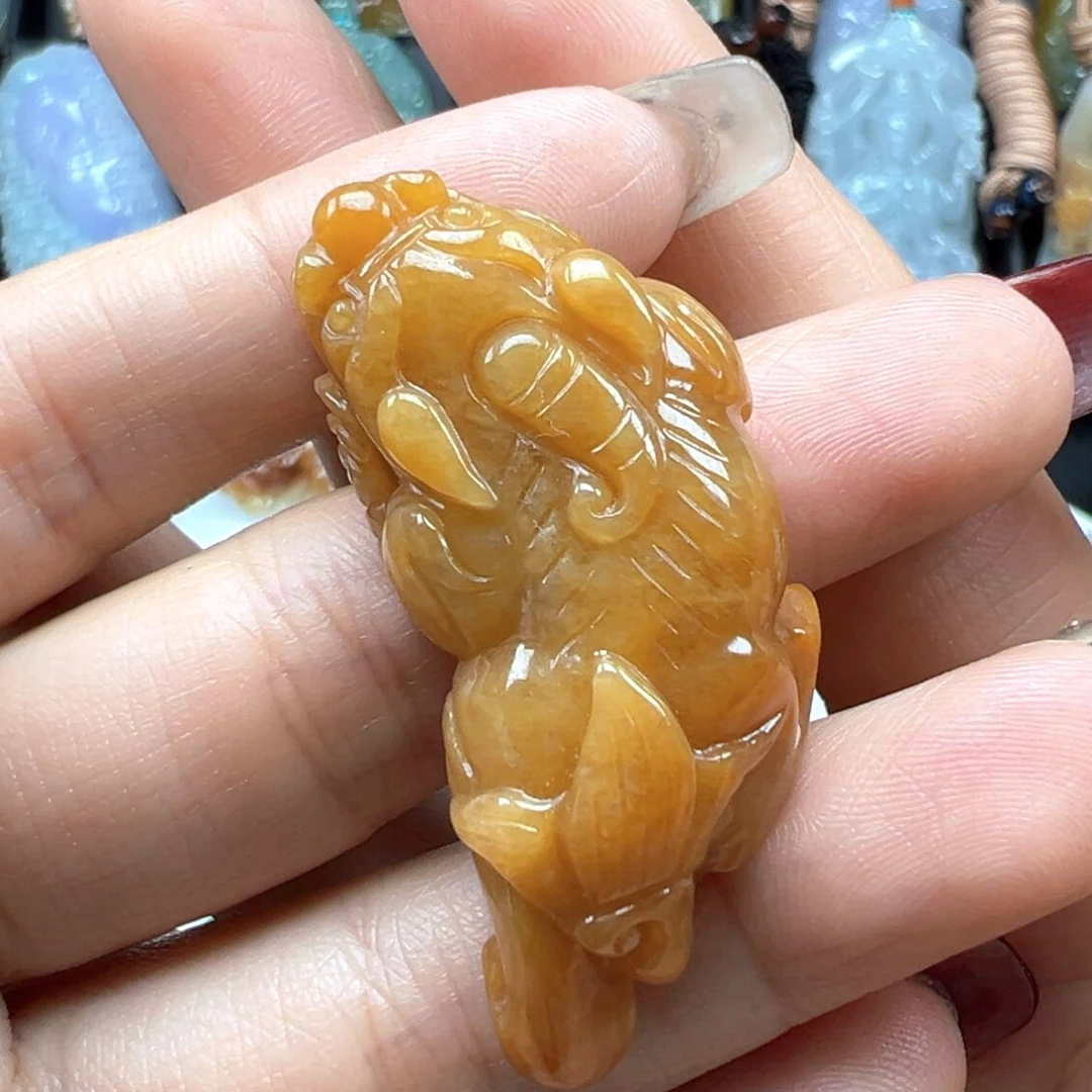 翡翠颈饰未镶嵌貔貅